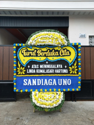 Papan Bunga Duka di Bakunase